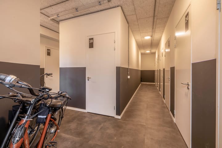 Photo 35 of Binnen Parallelweg 18-A