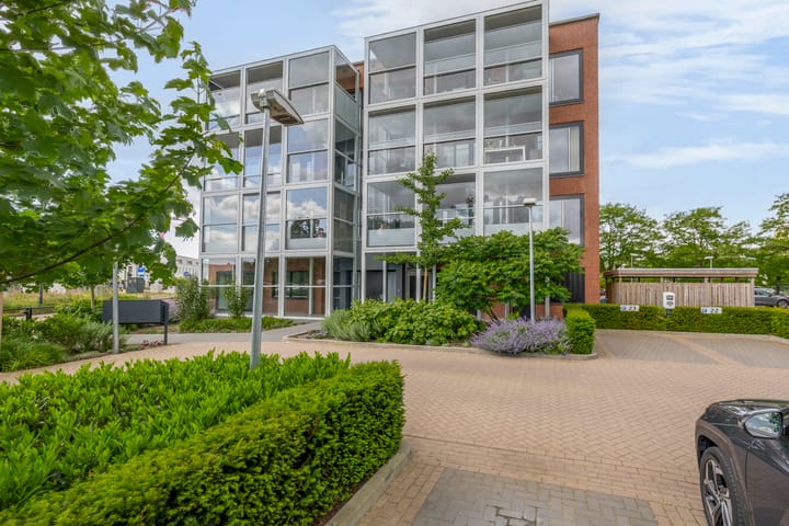 Photo 44 of Binnen Parallelweg 18-A