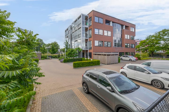 Photo 46 of Binnen Parallelweg 18-A