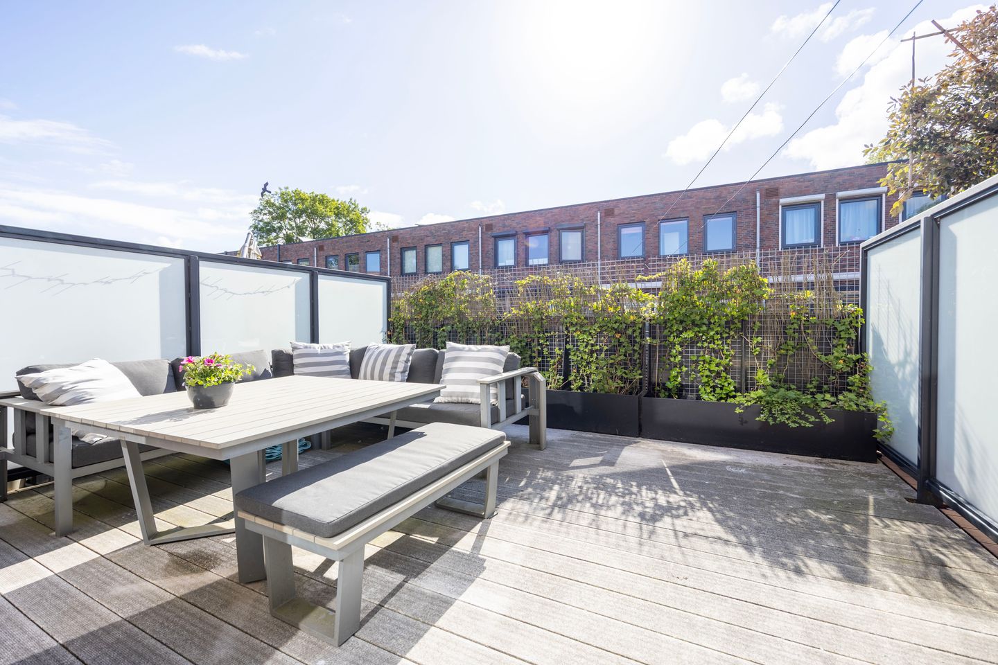 Foto 14 van Willem Hedastraat 57