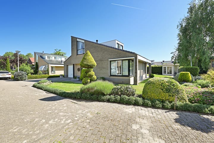 Photo 10 of Koninginnenhof 2