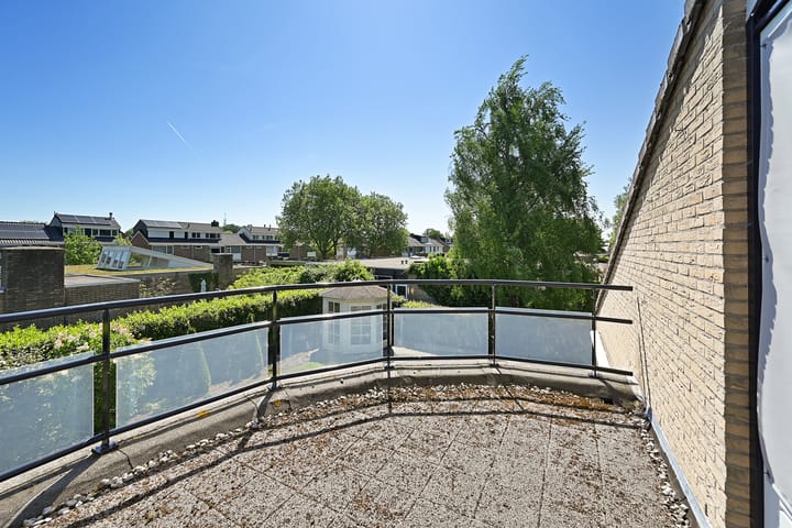 Photo 38 of Koninginnenhof 2