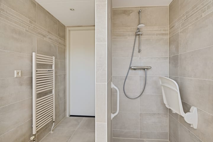 Photo 42 of Koninginnenhof 2