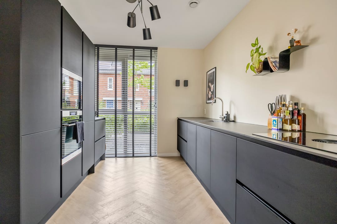 Foto 2 van Sergeant 42