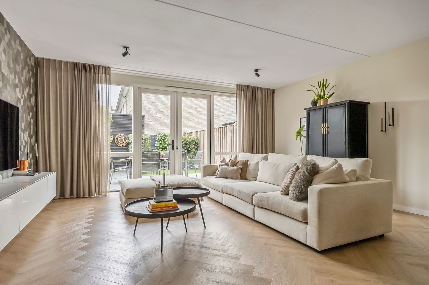 Foto 4 van Sergeant 42