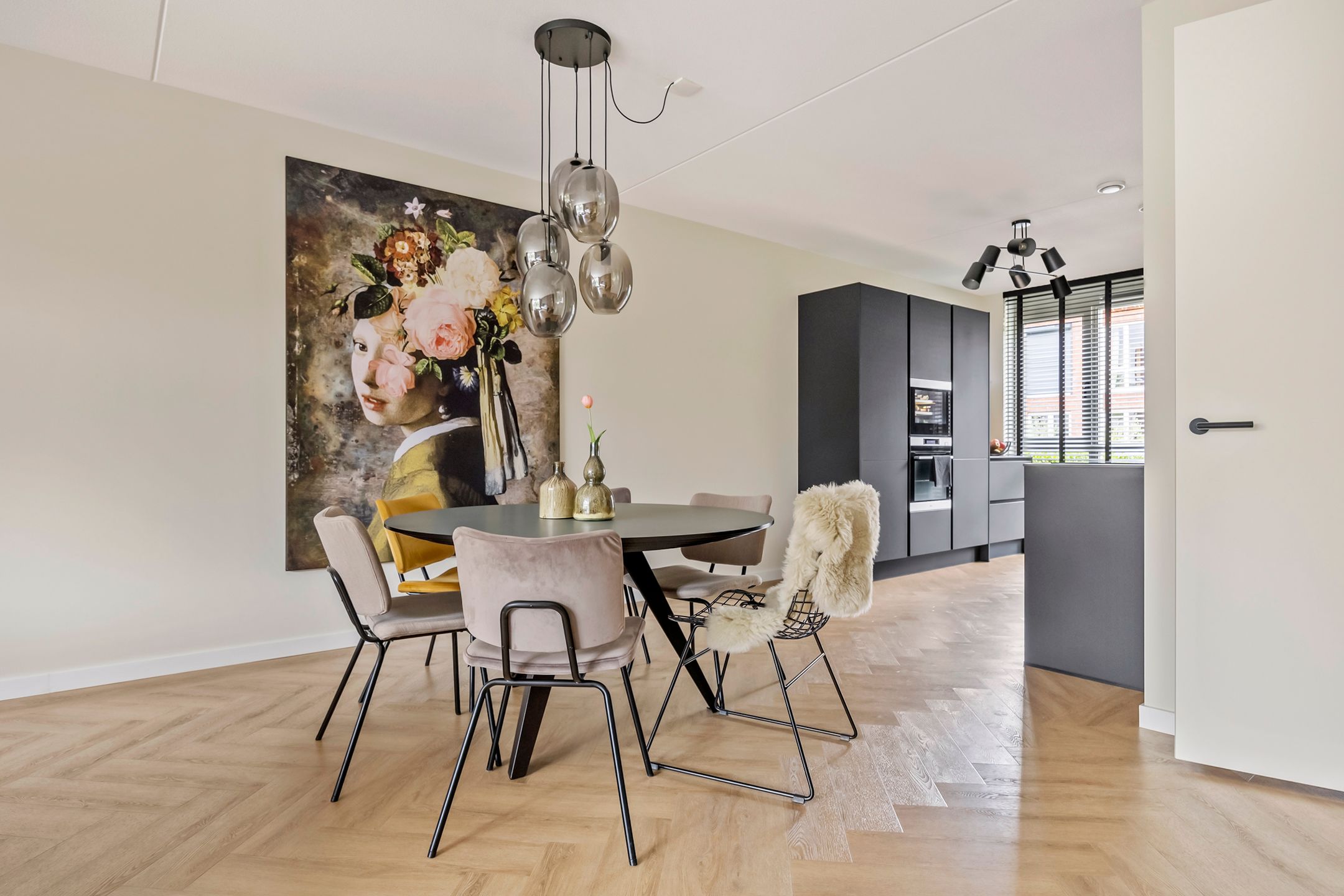 Foto 9 van Sergeant 42