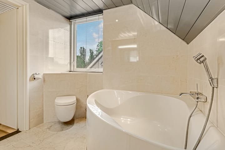 Foto 27 van Clara van Delwigstraat 14