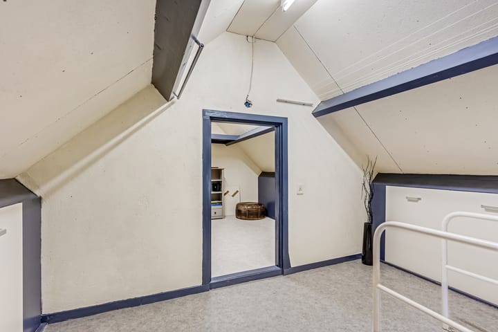 Foto 34 van Clara van Delwigstraat 14