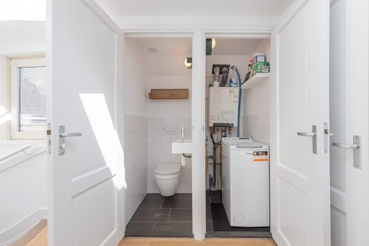 Foto 19 van Joan Melchior Kemperstraat 68-3