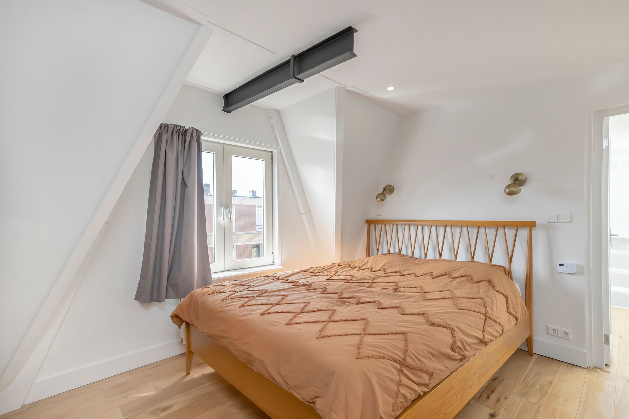 Foto 24 van Joan Melchior Kemperstraat 68-3