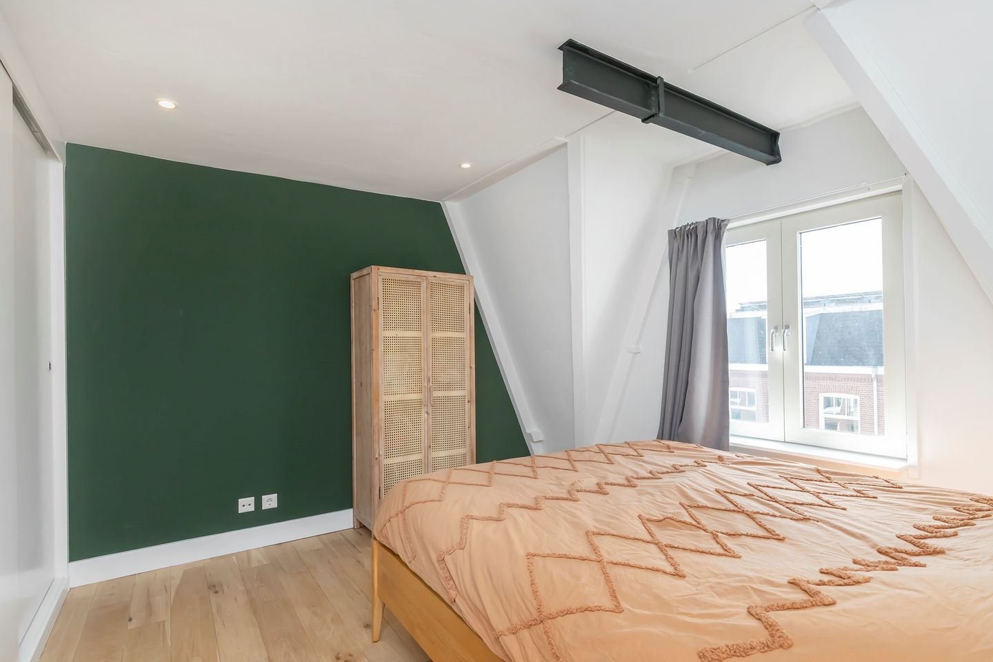 Foto 25 van Joan Melchior Kemperstraat 68-3