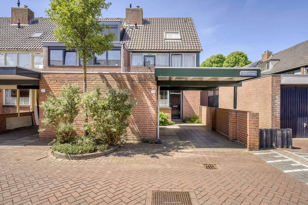 Foto 1 van Saturnus 50