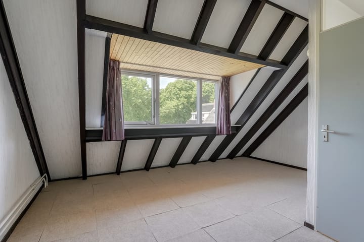 Foto 26 van Saturnus 50