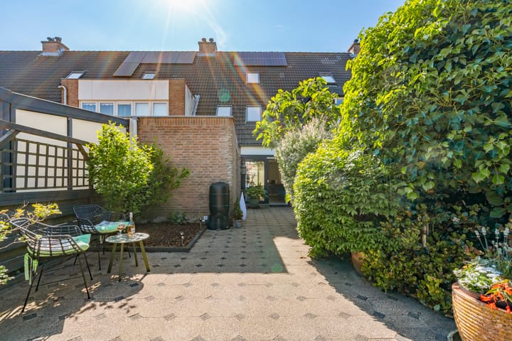 Foto 32 van Marga Klompésingel 62