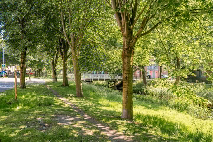 Foto 40 van Marga Klompésingel 62