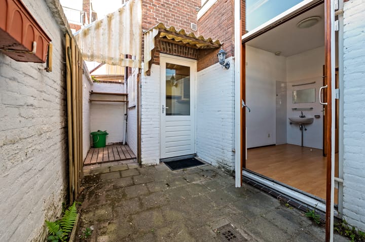 Photo 11 of Haringstraat 15