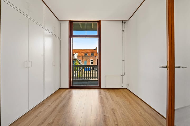 Photo 21 of Haringstraat 15