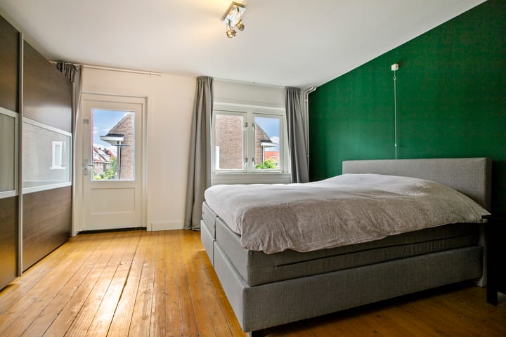 Foto 21 van Borneostraat 1