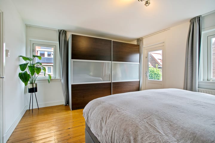 Foto 23 van Borneostraat 1