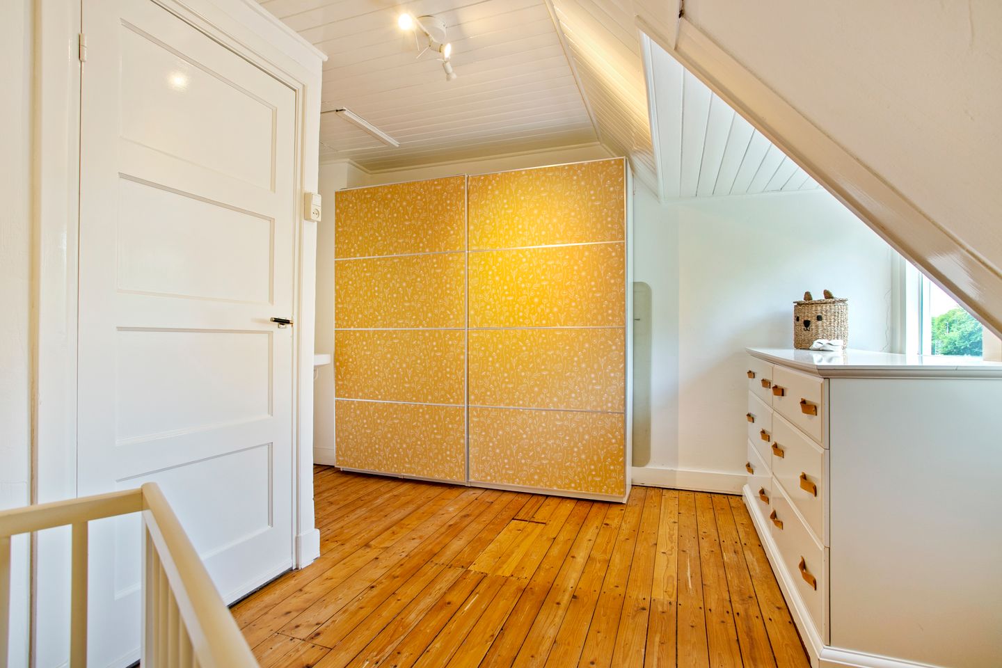 Foto 29 van Borneostraat 1