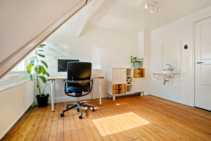 Foto 31 van Borneostraat 1