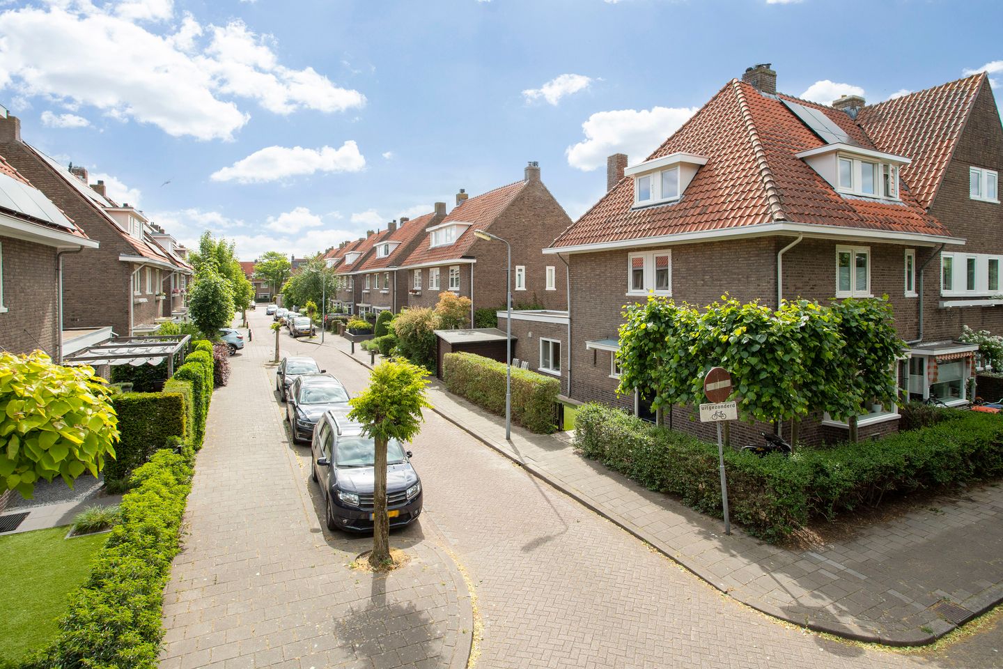 Foto 49 van Borneostraat 1