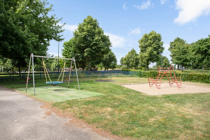 Foto 50 van Borneostraat 1