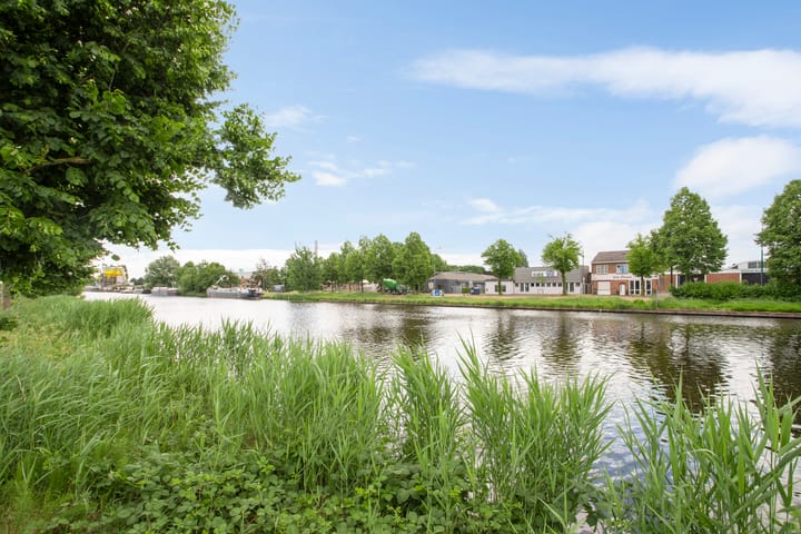 Foto 51 van Borneostraat 1