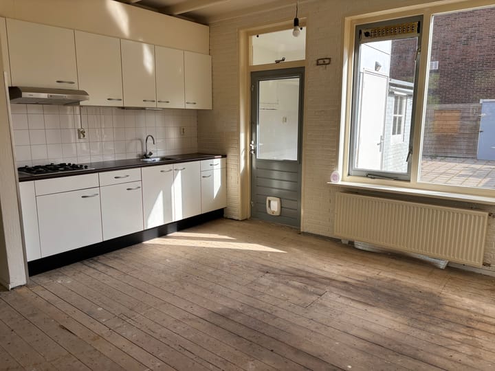 Photo 6 of Flevoplein 17