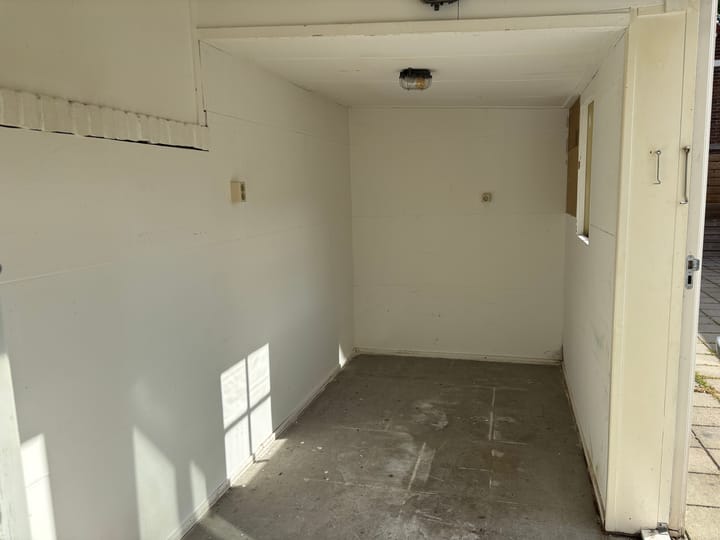 Photo 8 of Flevoplein 17