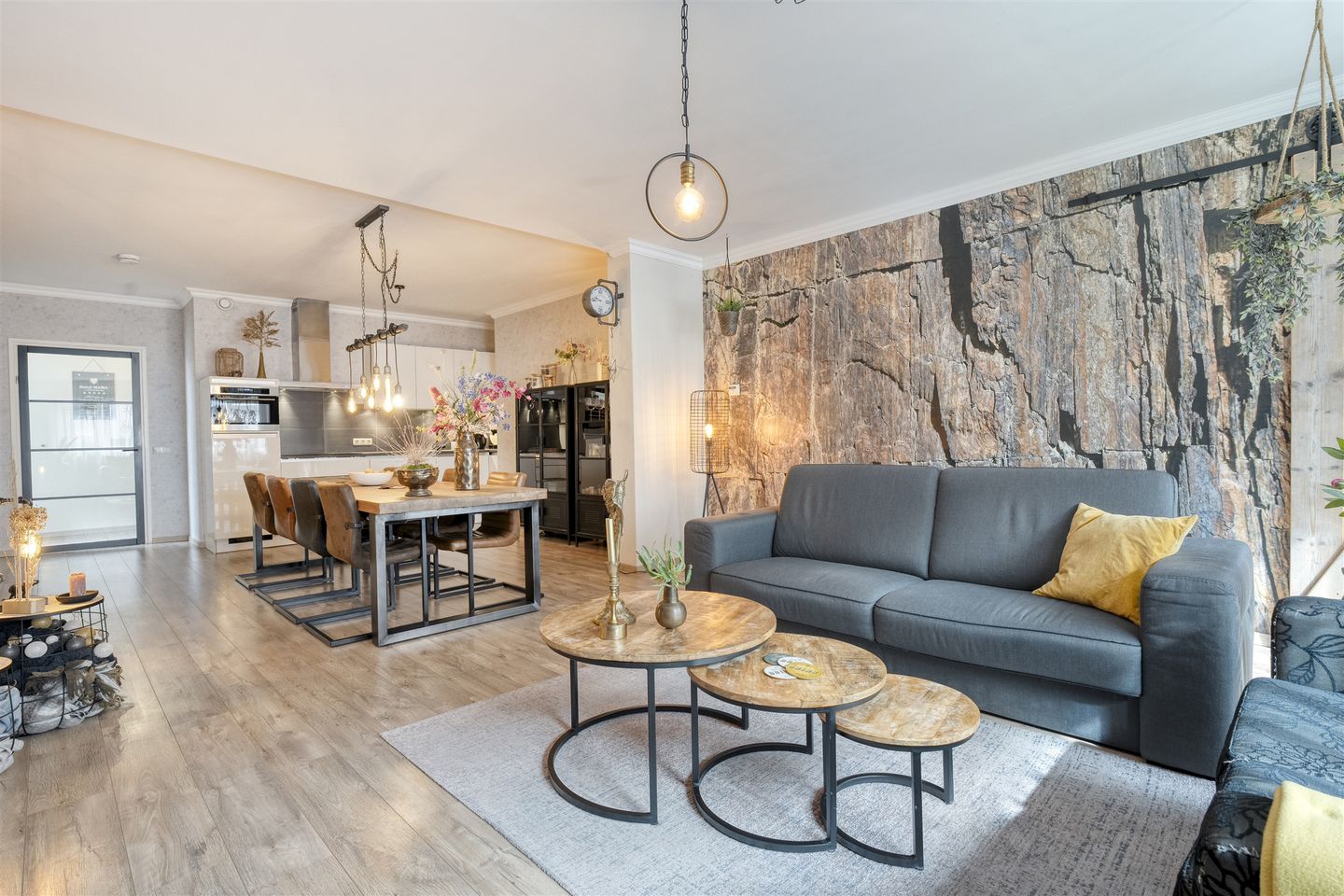 Photo 4 of Grotestraat 18-C