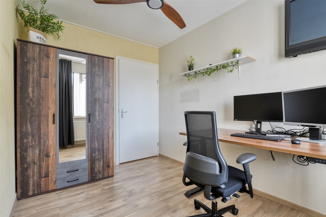 Photo 16 of Grotestraat 18-C