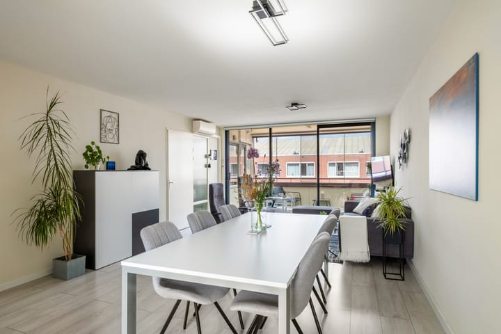 Foto 16 van Tiranastraat 76