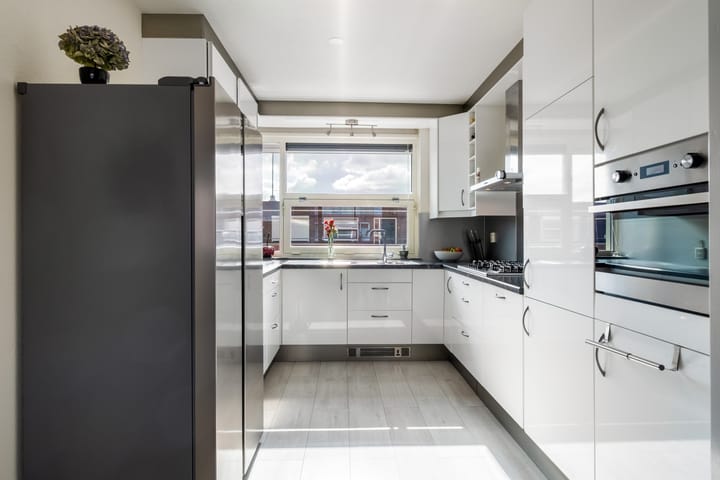 Foto 19 van Tiranastraat 76