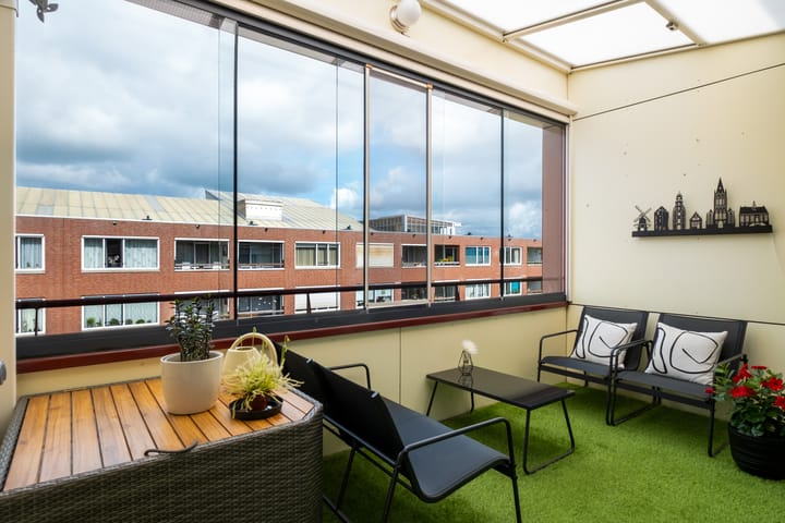 Foto 23 van Tiranastraat 76