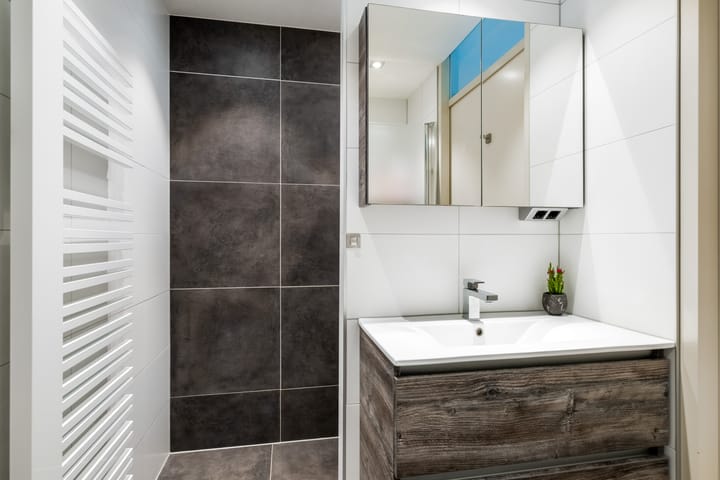 Foto 30 van Tiranastraat 76