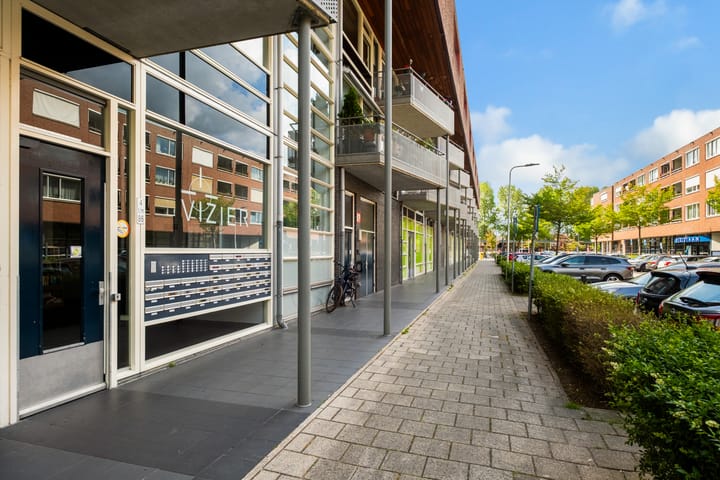 Foto 34 van Tiranastraat 76