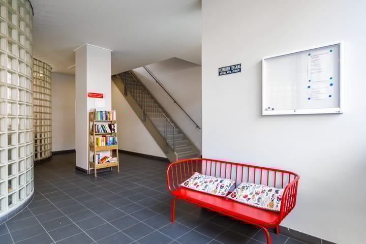 Foto 37 van Tiranastraat 76