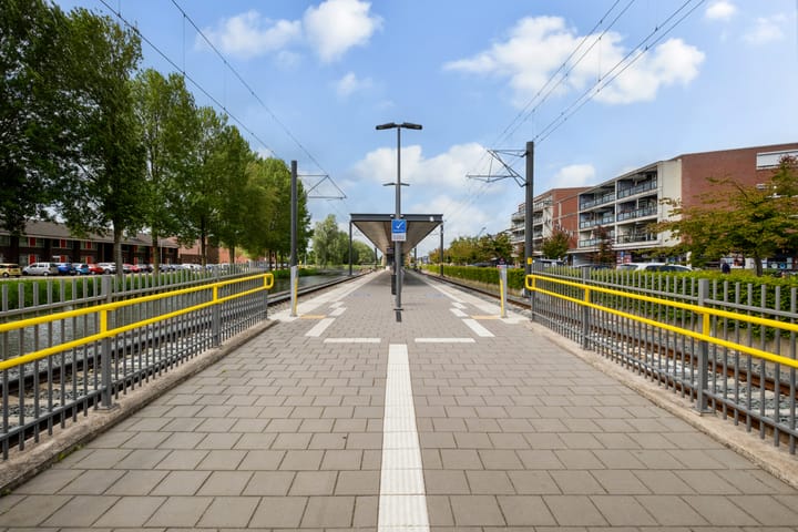 Foto 38 van Tiranastraat 76