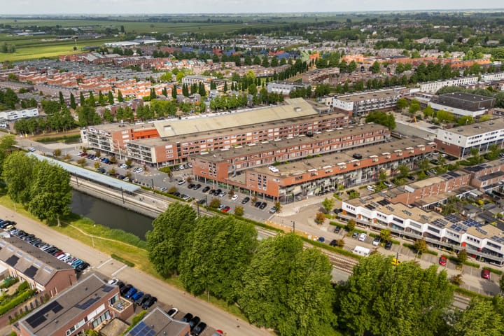 Foto 42 van Tiranastraat 76