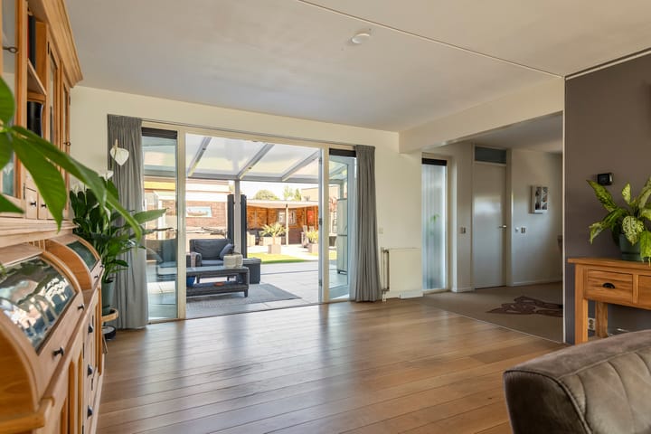 Photo 13 of Ruisvoorn 9