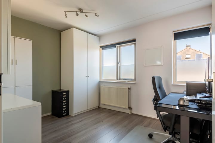 Photo 23 of Ruisvoorn 9