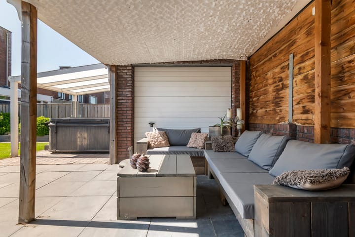 Photo 48 of Ruisvoorn 9