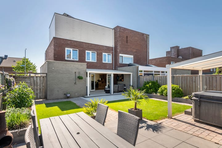 Photo 50 of Ruisvoorn 9