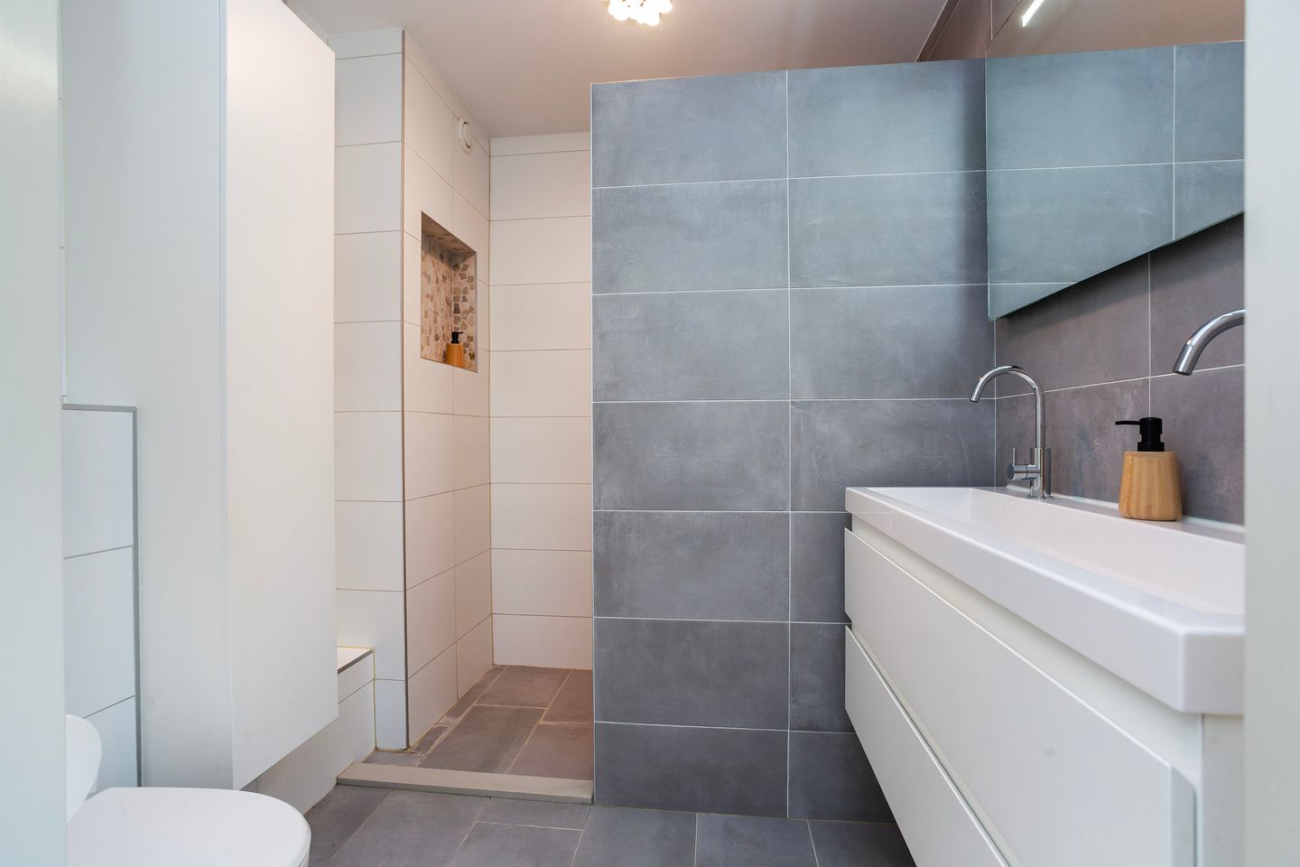 Foto 19 van J.H. van den Broekstraat 10