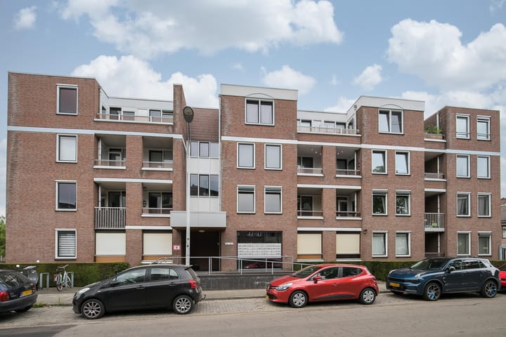 Foto 3 van Kasteel Hillenraadweg 16-B