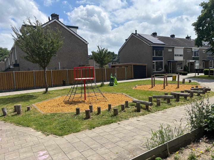 Foto 2 van Roerdompstraat 32