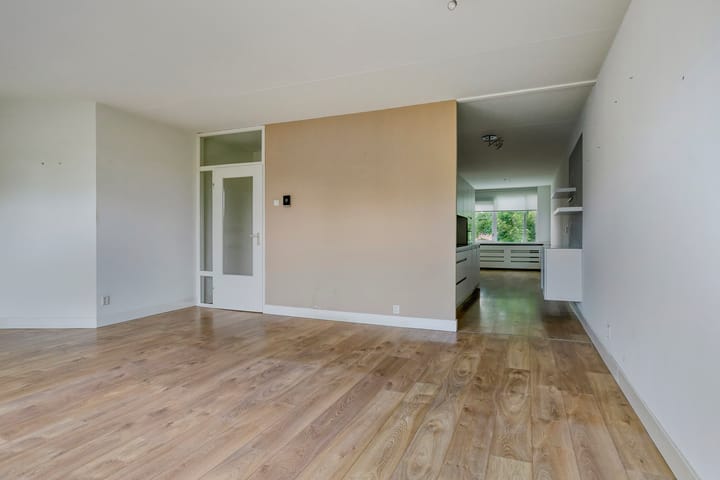 Photo 8 of Binnenhof 215