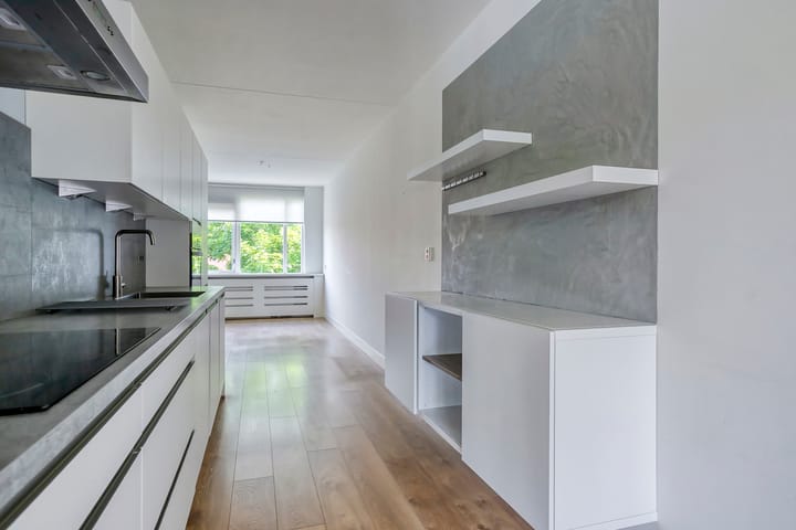 Photo 15 of Binnenhof 215