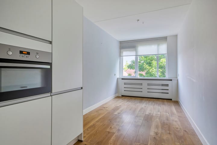 Photo 16 of Binnenhof 215